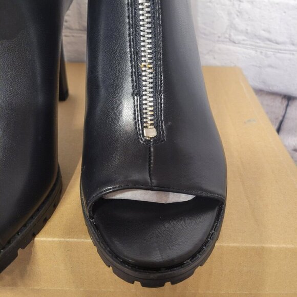 Bar III Dillian Front Zip Shooties - Picture 3 of 11